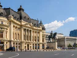 Buildings in Piața Revoluției